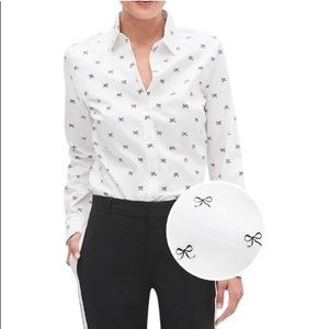 Cutest bow print Banana Republic Tailored Fit long sleeve white button up shirt